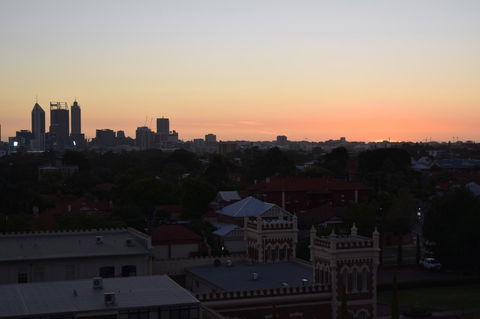 Lawley Luxury Views - Perth City, Swan River - Accommodation Gladstone 27