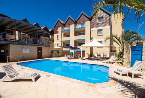 Hillarys Harbour Resort - Accommodation Gladstone 1