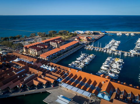 Hillarys Harbour Resort - Accommodation Gladstone 4
