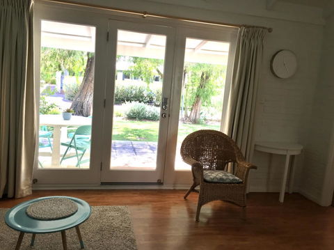 Whitesands Holiday Villas - Accommodation Gladstone 17