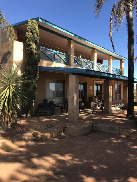 Surf Views - Accommodation Gladstone 4