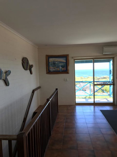 Surf Views - Accommodation Gladstone 5