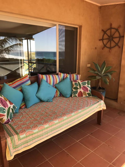 Surf Views - Accommodation Gladstone 11