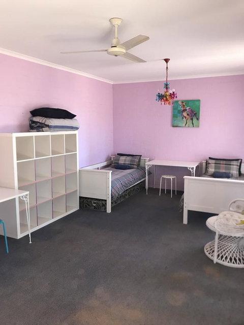 Surf Views - Accommodation Gladstone 8