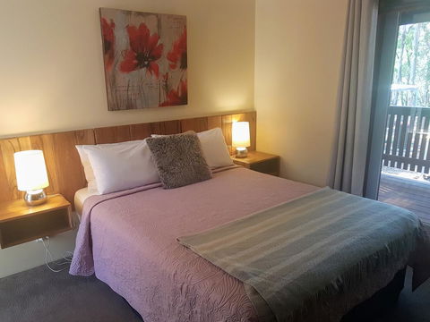 Adamsons Riverside Accommodation - Accommodation Gladstone 14