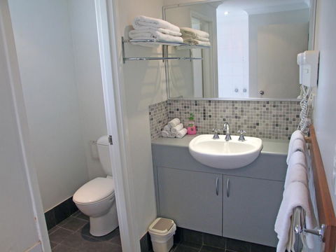 Adamsons Riverside Accommodation - Accommodation Gladstone 28