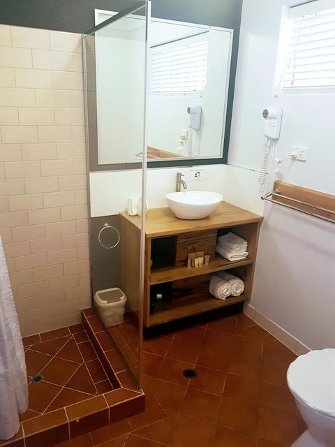 Adamsons Riverside Accommodation - Accommodation Gladstone 5