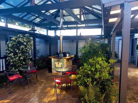 Adamsons Riverside Accommodation - Accommodation Gladstone 24