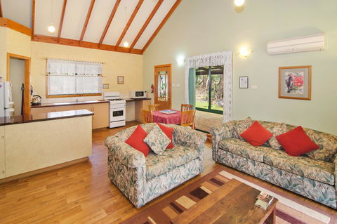 Yelverton Brook Conservation Sanctuary - Accommodation Gladstone 38