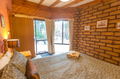 Yelverton Brook Conservation Sanctuary - Accommodation Gladstone 14