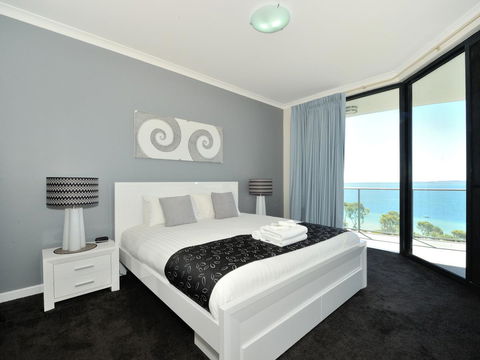 Nautilus By Rockingham Apartments - Accommodation Gladstone 4