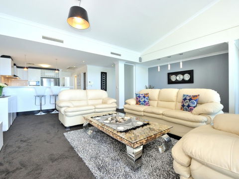 Nautilus By Rockingham Apartments - Accommodation Gladstone 16