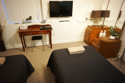 Ada South Fremantle - Accommodation Gladstone 17