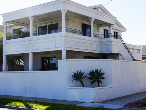 Ada South Fremantle - Accommodation Gladstone 26
