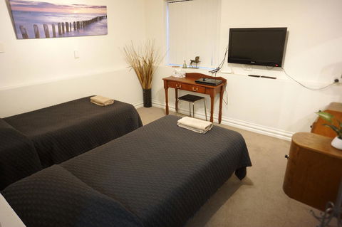 Ada South Fremantle - Accommodation Gladstone 19