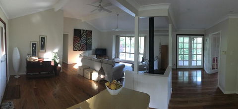 Tegwan's Nest Holiday Home - Accommodation Gladstone 0