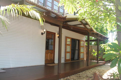 Beach House On Fox - Accommodation Gladstone 1