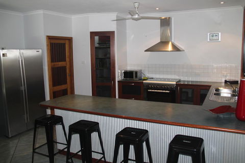 Beach House On Fox - Accommodation Gladstone 12