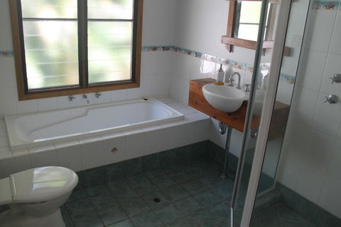 Beach House On Fox - Accommodation Gladstone 11