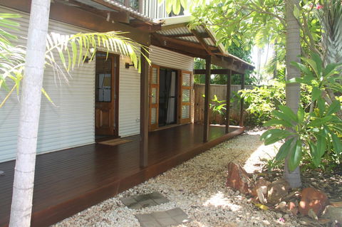 Beach House On Fox - Accommodation Gladstone 0