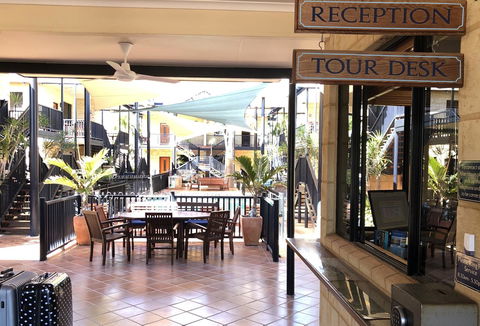 Blue Seas Resort - Accommodation Gladstone 2
