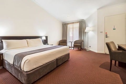 Karratha International Hotel - Accommodation Gladstone 13