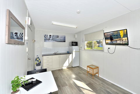 Mandurah Coastal Holiday Park - Accommodation Gladstone 2