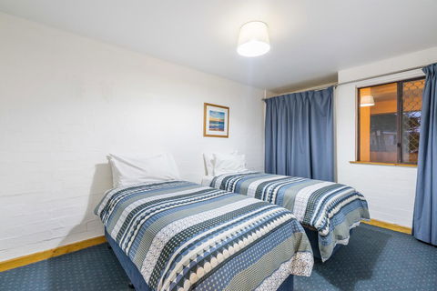 Cottesloe Beach Chalets - Accommodation Gladstone 40
