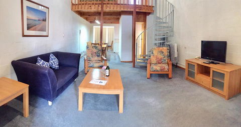 Cottesloe Beach Chalets - Accommodation Gladstone 20