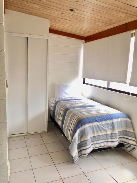 Cottesloe Beach Chalets - Accommodation Gladstone 18