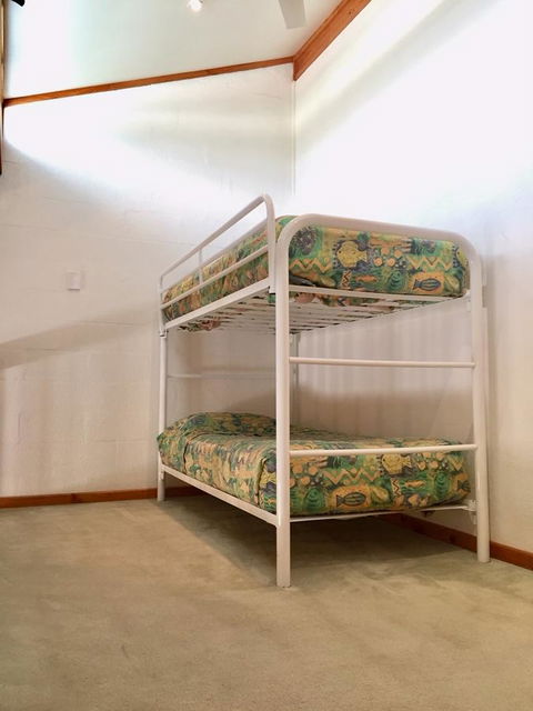 Cottesloe Beach Chalets - Accommodation Gladstone 43