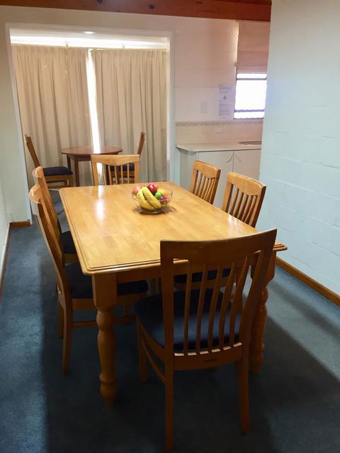 Cottesloe Beach Chalets - Accommodation Gladstone 22