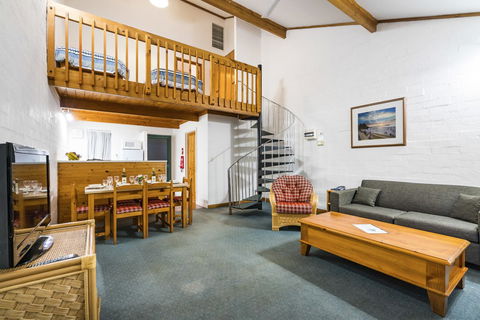 Cottesloe Beach Chalets - Accommodation Gladstone 32