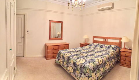 Cottesloe Beach Chalets - Accommodation Gladstone 5