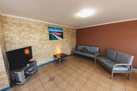 Esperance Foreshore Apartments - Accommodation Gladstone 42