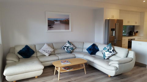 Cape Villas - Accommodation Gladstone 8