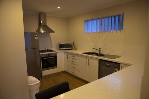 Cape Villas - Accommodation Gladstone 23