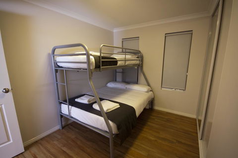 Cape Villas - Accommodation Gladstone 26