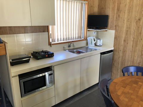 The Aurelian Cabin - Accommodation Gladstone 3