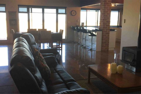 Ocean View Homestead - Accommodation Gladstone 28