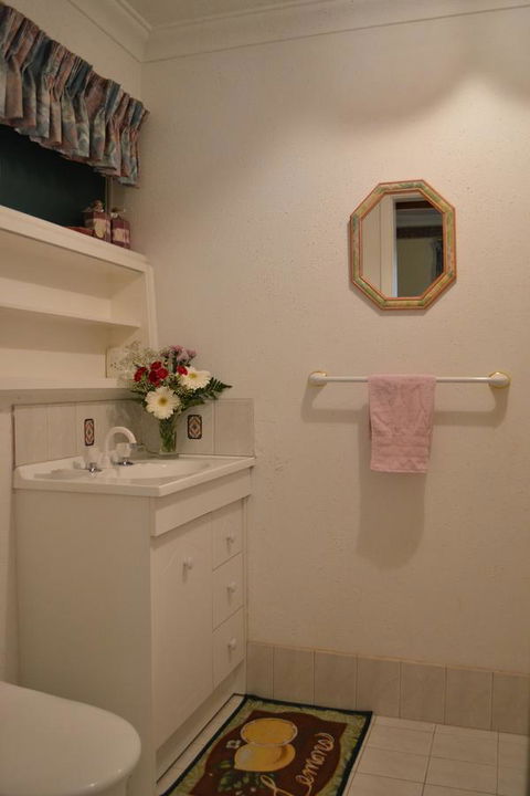 Palms Bed & Breakfast - Accommodation Gladstone 18