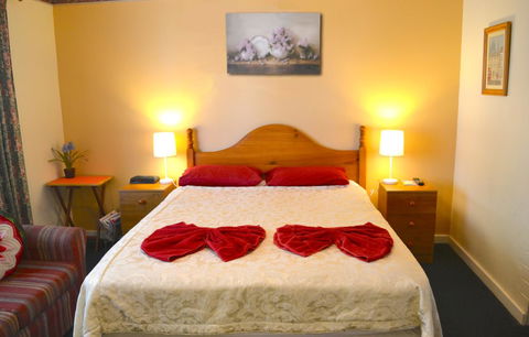 Palms Bed & Breakfast - Accommodation Gladstone 16