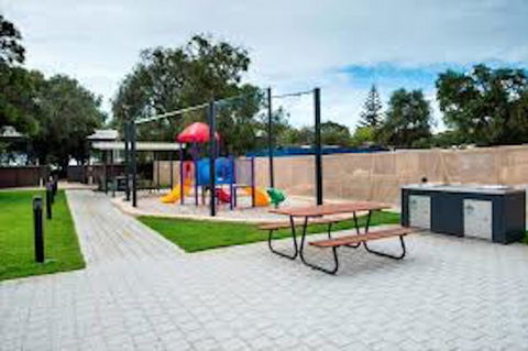 Beach Retreat - Busselton - Accommodation Gladstone 11