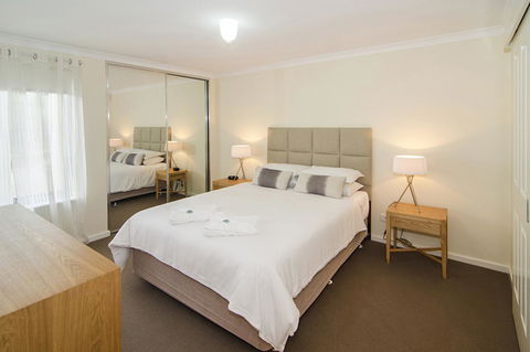 Beach Retreat - Busselton - Accommodation Gladstone 5