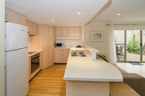 Beach Retreat - Busselton - Accommodation Gladstone 4