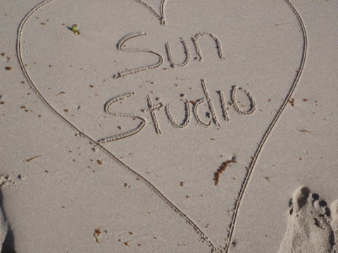 Sun Studio - Accommodation Gladstone 24