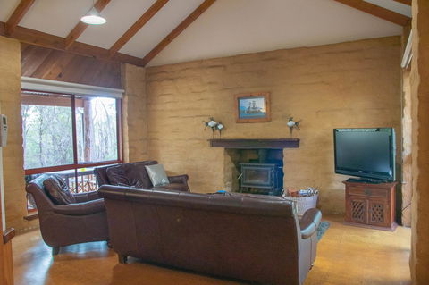 Denmark Forest Retreat - Accommodation Gladstone 22