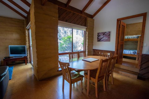 Denmark Forest Retreat - Accommodation Gladstone 16