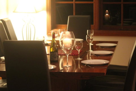The Farmhouse - Accommodation Gladstone 16