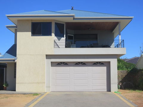 Kalbarri Riverfront Unit - Accommodation Gladstone 3